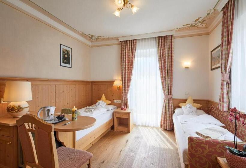 Номер Superior Одноместный, Dolomites Wellness Hotel Savoy
