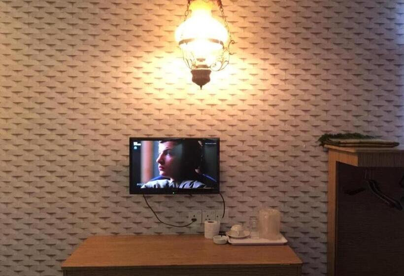 Family Suite, Sri Sutra Pj 222