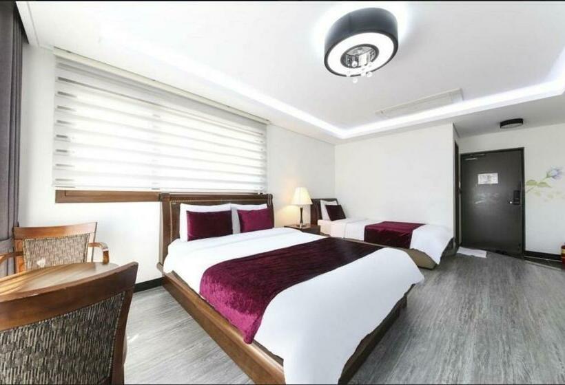 Номер Deluxe, The Seri Resort