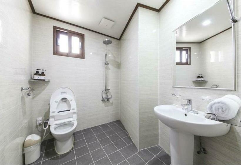 Люкс Повышенной Комфортности, The Seri Resort