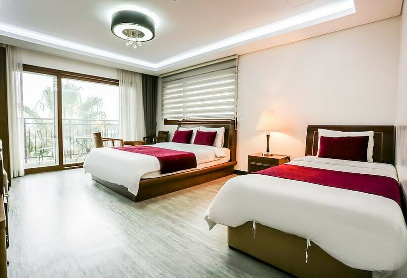 Номер Deluxe, The Seri Resort