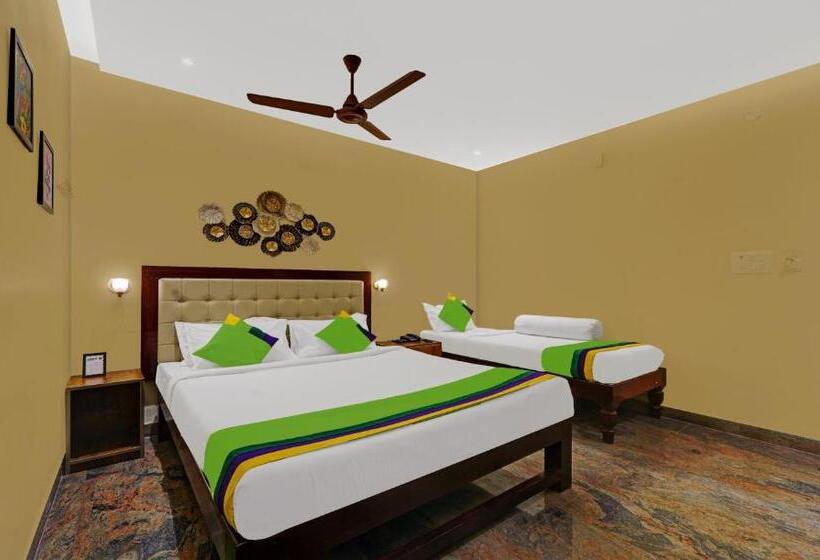 디럭스 룸, Treebo Grace Inn, 3 Min Walk From Promenade Beach