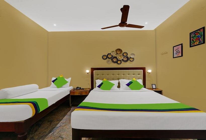 디럭스 룸, Treebo Grace Inn, 3 Min Walk From Promenade Beach
