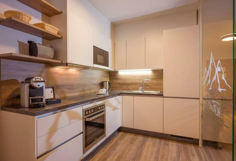 Апартаменты 2 Спальни, Aparthotel Alptirol