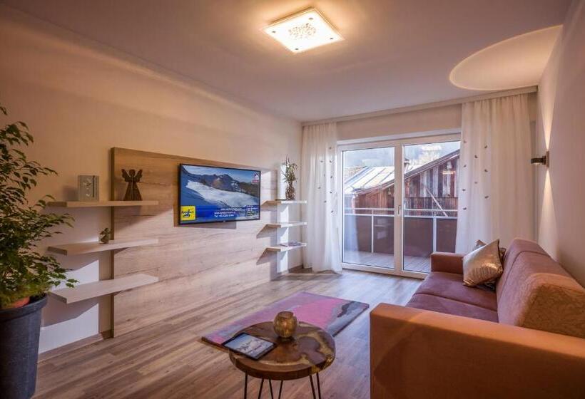 Апартаменты 2 Спальни с Балконом, Aparthotel Alptirol