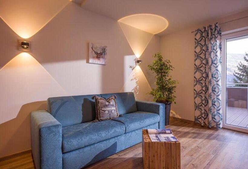 Апартаменты Deluxe 2 Спальни, Aparthotel Alptirol