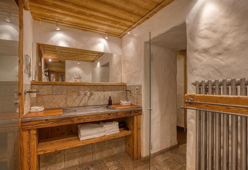 Люкс, Le Vieux Chalet