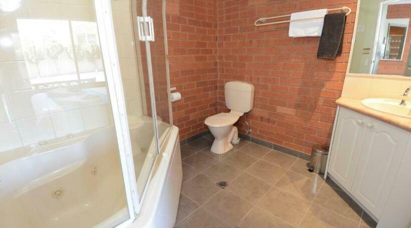 디럭스 자쿠지룸, Bendigo Goldfields Motor Inn