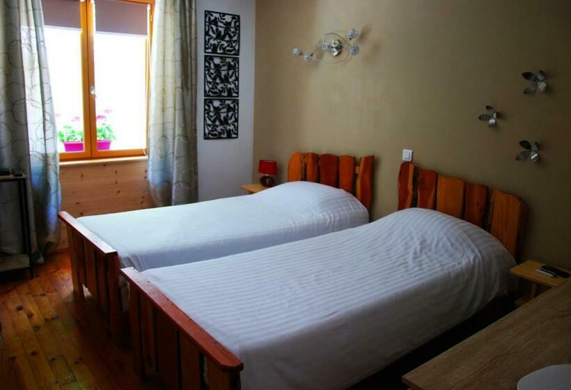 Номер Стандарт, Auberge De Portout