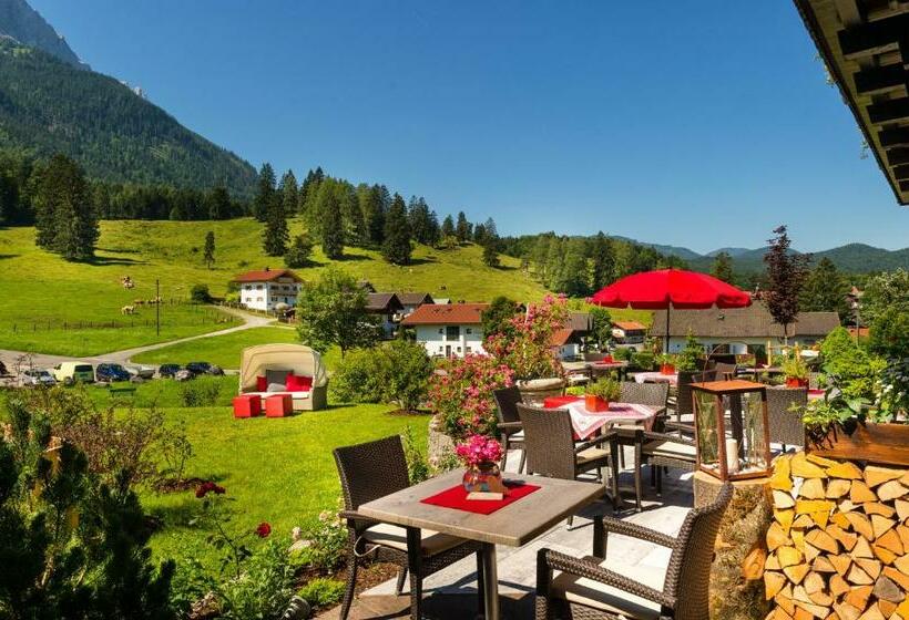 Comfort room with balcony, Bayern Resort