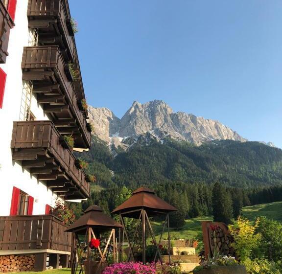 Номер Superior с Видом, Bayern Resort