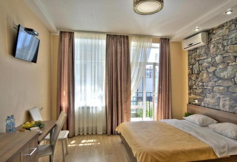 استودیو استاندارد با بالکن, Golden Gate Inn