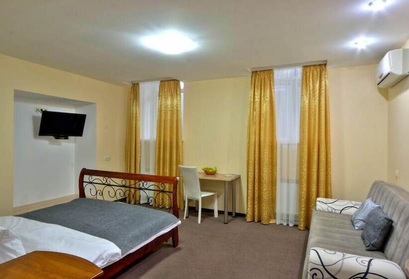 اتاق استاندارد, Golden Gate Inn