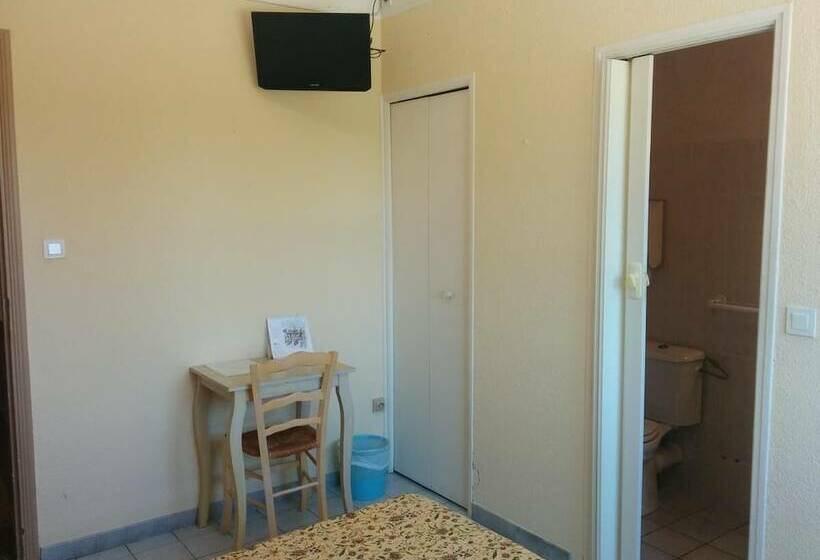 Номер Стандарт, Restaurant L Agachon