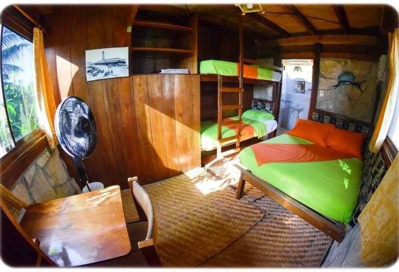 Четырехместный Номер Стандарт, Hostal Oloncito