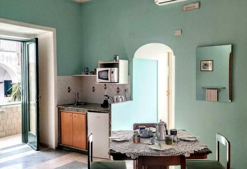 Четырехместный Номер Стандарт Вид на Море, Relax