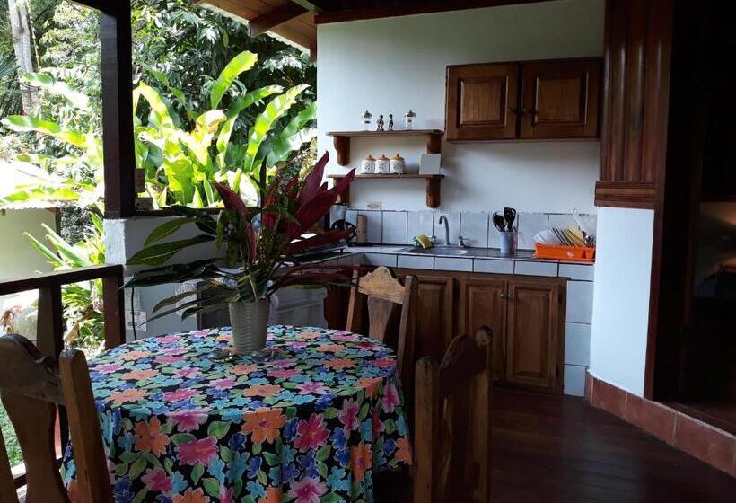 Quarto Triplo Comfort, Cabinas Nirvana Ecolodge