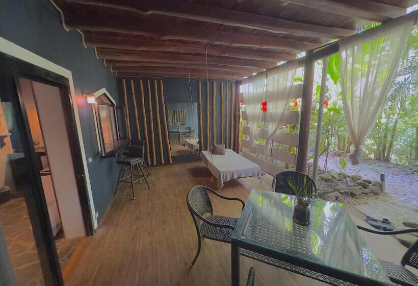 스위트, Canaima Chill House