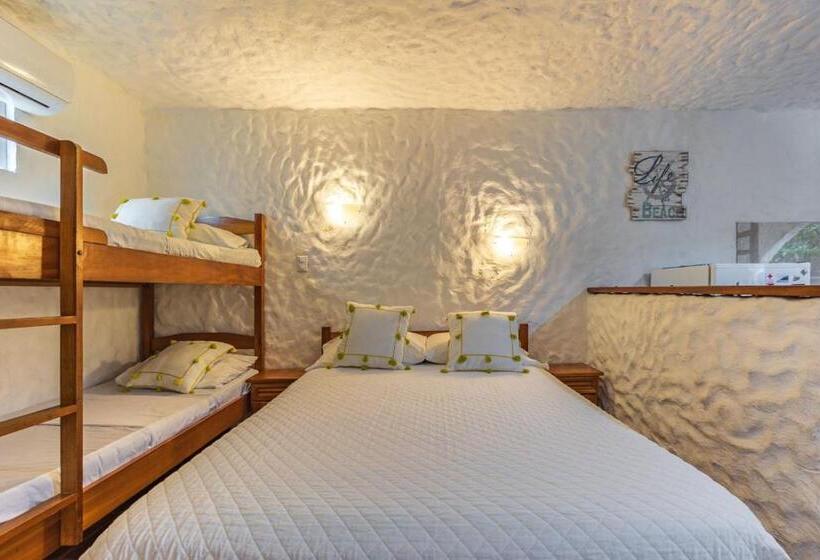 스탠다드 스튜디오, Ola Bonita Beachfront Apart