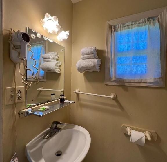 标准间, Relax Inn In Natural Bridge