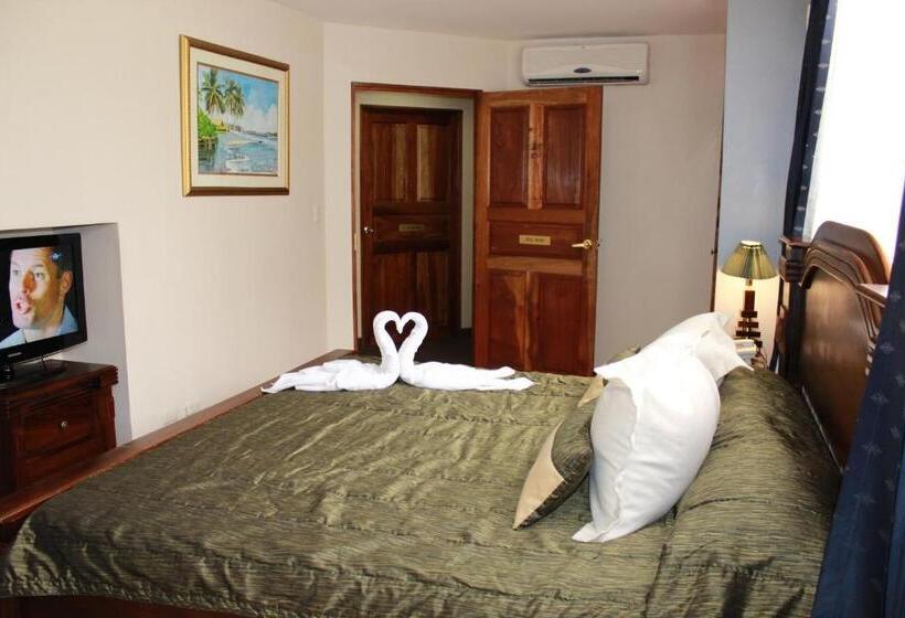 스탠다드 룸 킹사이즈 침대, Sportsmens Lodge
