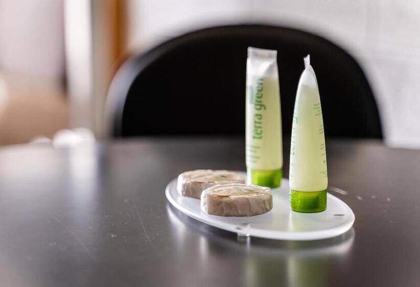 غرفة قياسية داخلية, M&m Motel