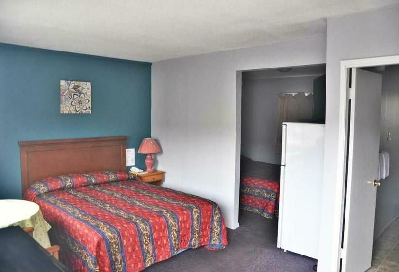 クイーンサイズベッドのスタンダードルーム, 5000 Motel