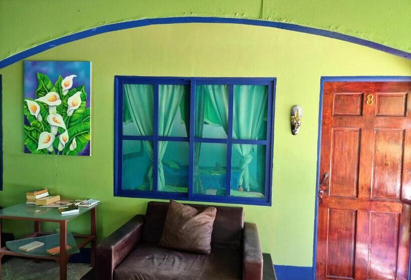 Четырехместный Номер Стандарт, Cabinas Tortuguero Natural
