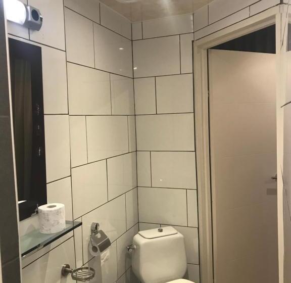 חדר סטנדרט, De Zevende Hemel