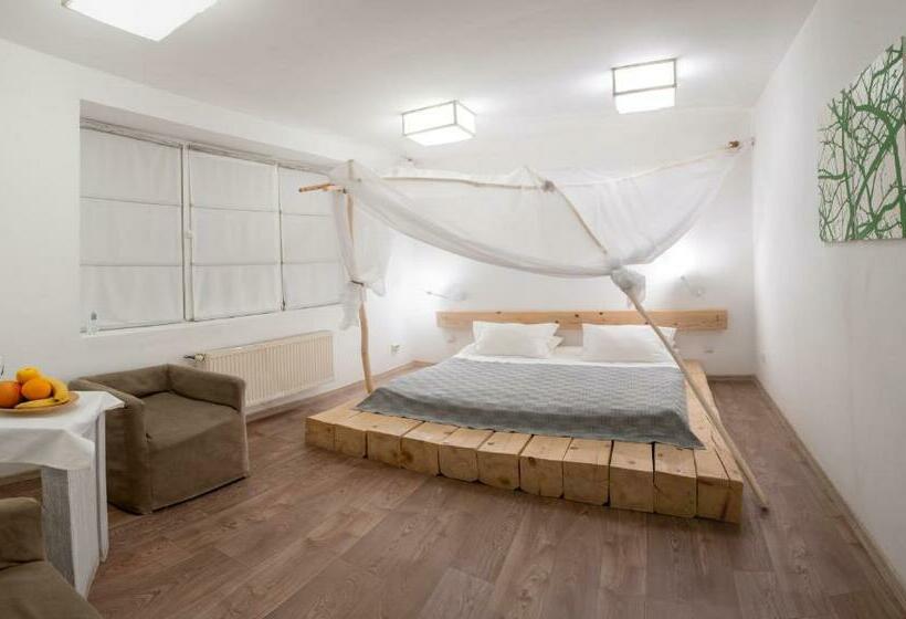 스위트, Higina Spa