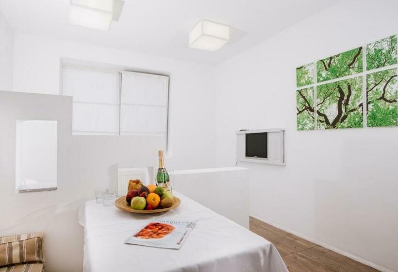 标准间, Higina Spa