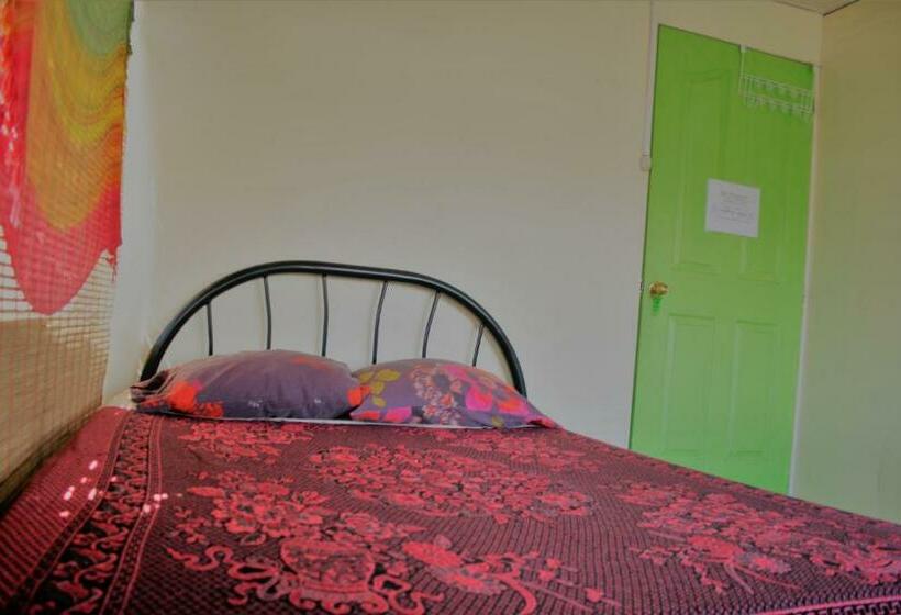 스탠다드 룸 공동 욕실, In The Wind Hostel And Guesthouse