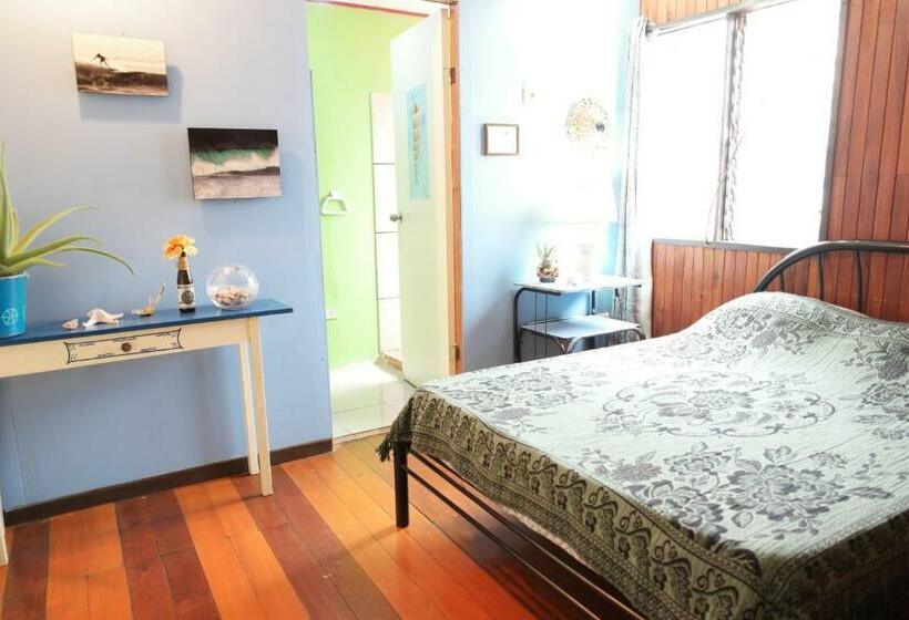 스탠다드 룸, In The Wind Hostel And Guesthouse