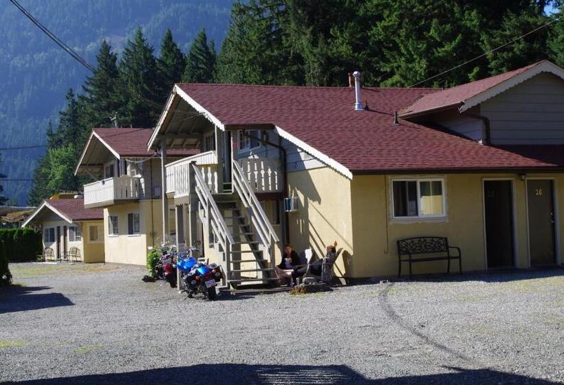 패밀리 스위트, Swiss Chalets Motel