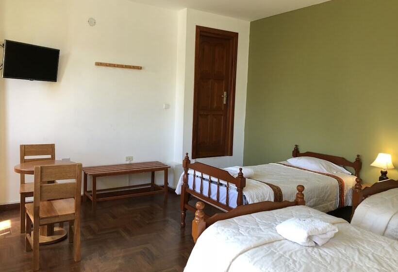 Bed in Shared Room with Shared Bathroom, El Jacal Backpacker