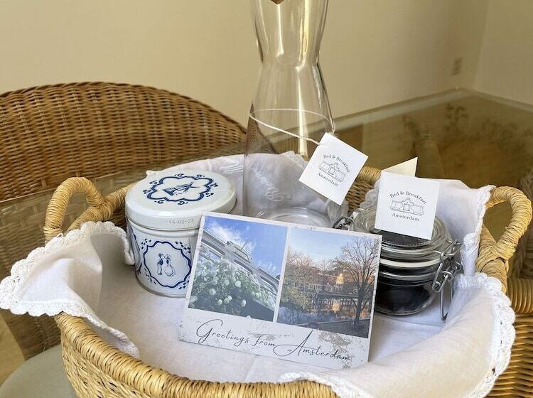 패밀리 스위트, Bed And Breakfast Amsterdam