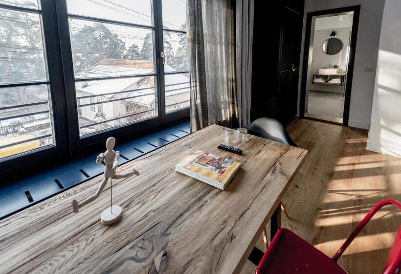 Полулюкс Повышенной Комфортности, The Pines Boutique Villa
