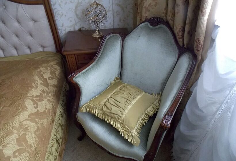 スタンダードルーム, Weena House