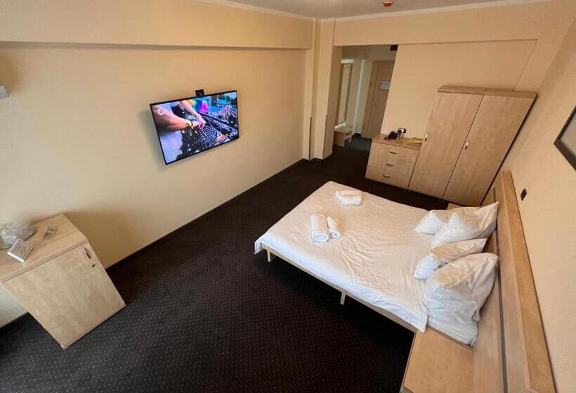 バルコニー付きスタンダードルーム, Clipa