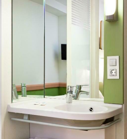 Habitación Individual Estándar Cama de Matrimonio, Ibis Budget Bilbao Arrigorriaga