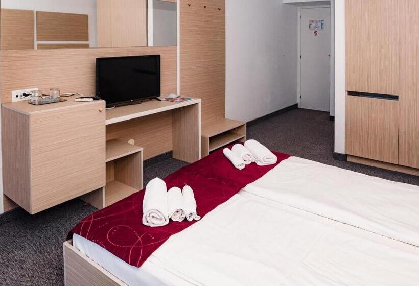 Quarto Executivo com Vistas, Opal