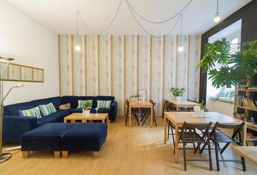 Трехместный Номер Стандарт Совместная Ванная, Hostel Cinnamon