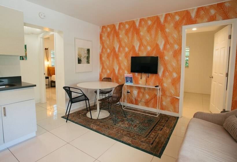 Апартаменты 2 Спальни, Miami River Inn By Renzzi