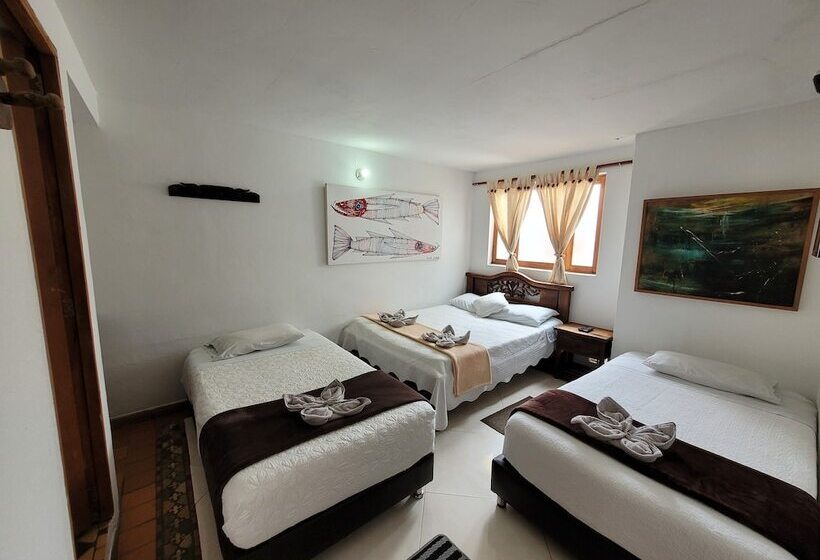 Четырехместный Номер Стандарт, Casa Cantabria