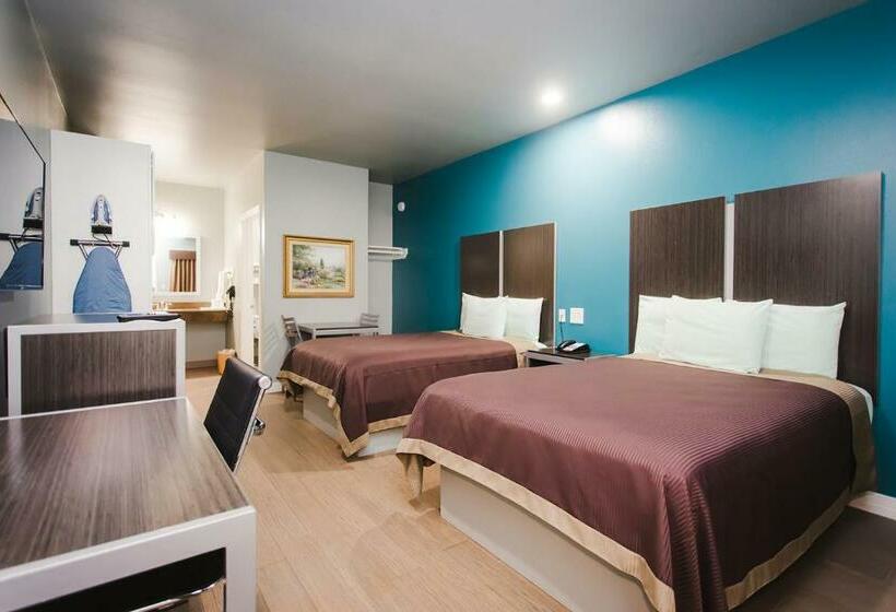 חדר דלוקס, Econo Lodge Inn & Suites
