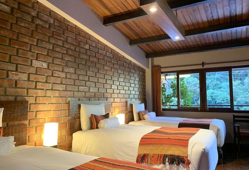Quarto Triplo Standart, Panorama B&b