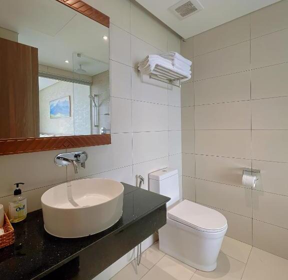 اتاق استاندارد چهار تخته با چشم‌انداز دریا, Venus Apartment   Apec Mandala Phú Yên