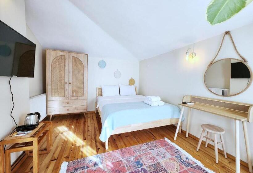 带露台的套间, Aya Butik Otel