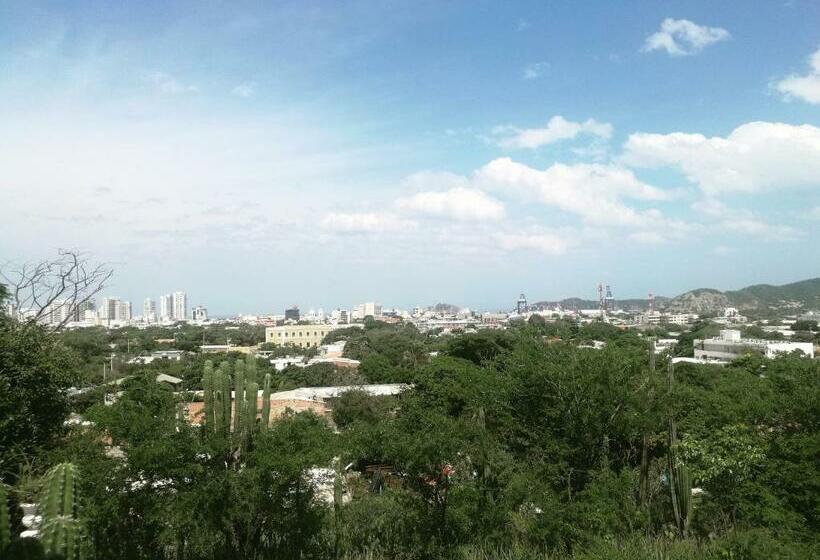 سوییت خانوادگی, Jardin Etnobotanico Villa Ludovica