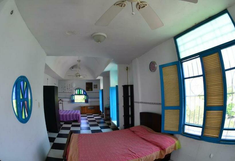 سوییت خانوادگی, Jardin Etnobotanico Villa Ludovica